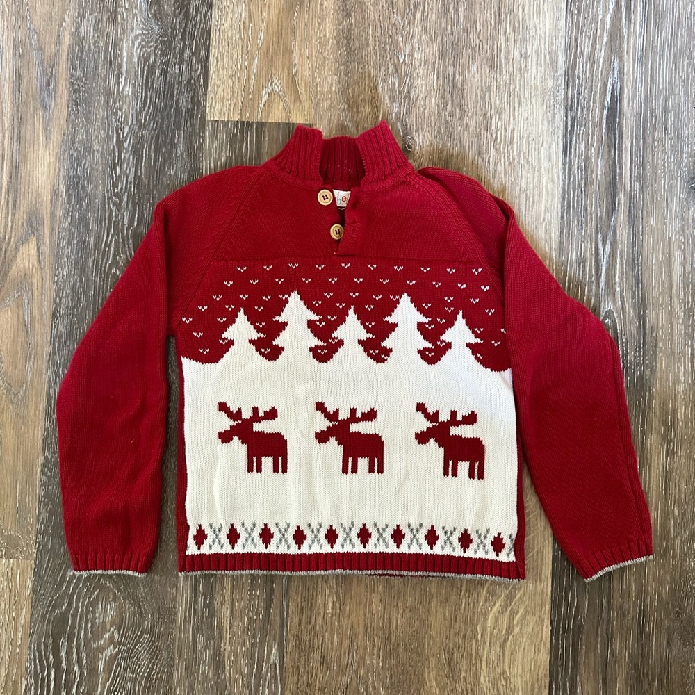 Boys size 6 holiday sweater